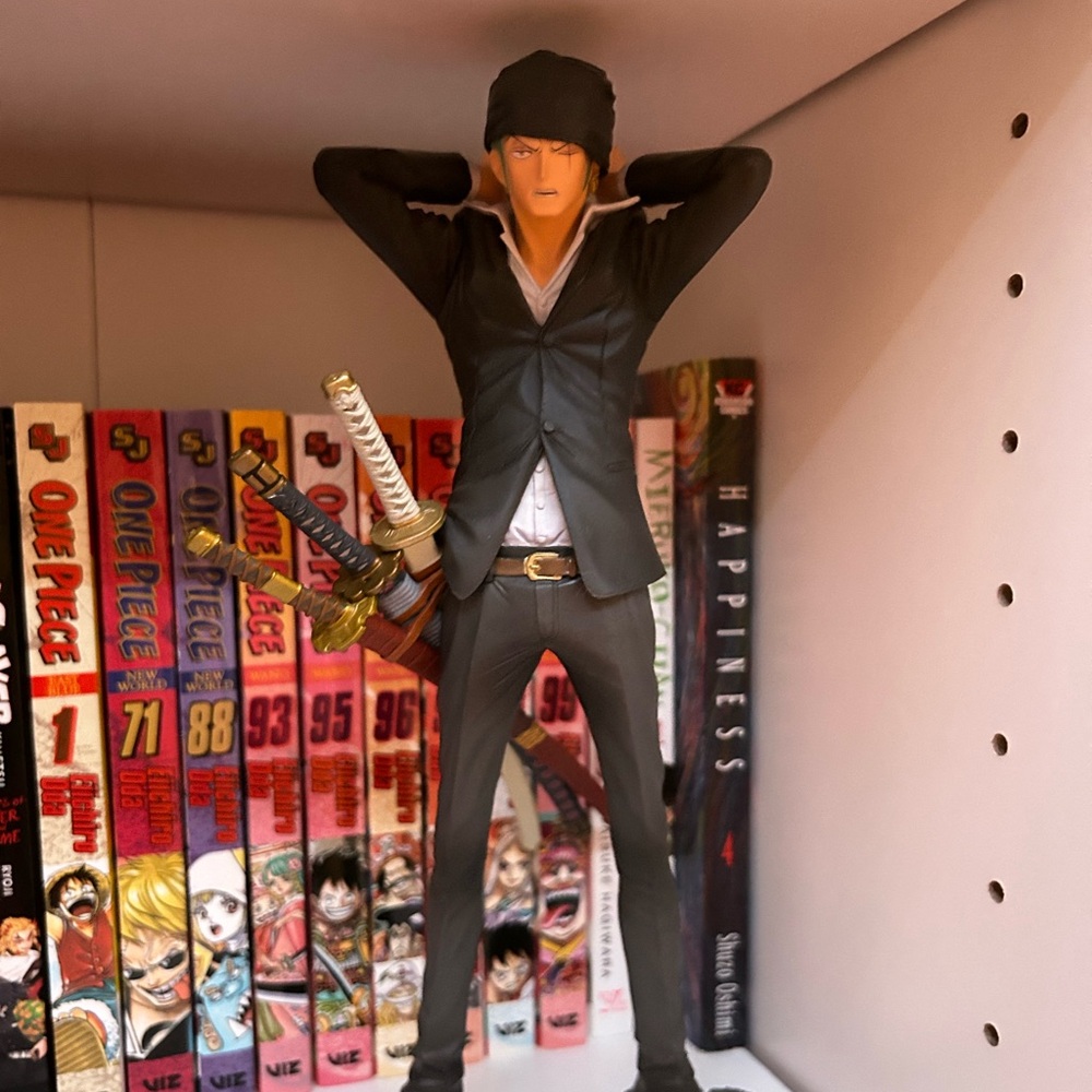 One piece zoro figure